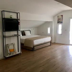https://amberyellowbnb.albaniahotels.org